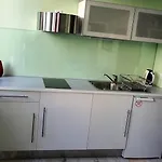 Temporary Living * بريمين