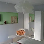Temporary Living بريمين